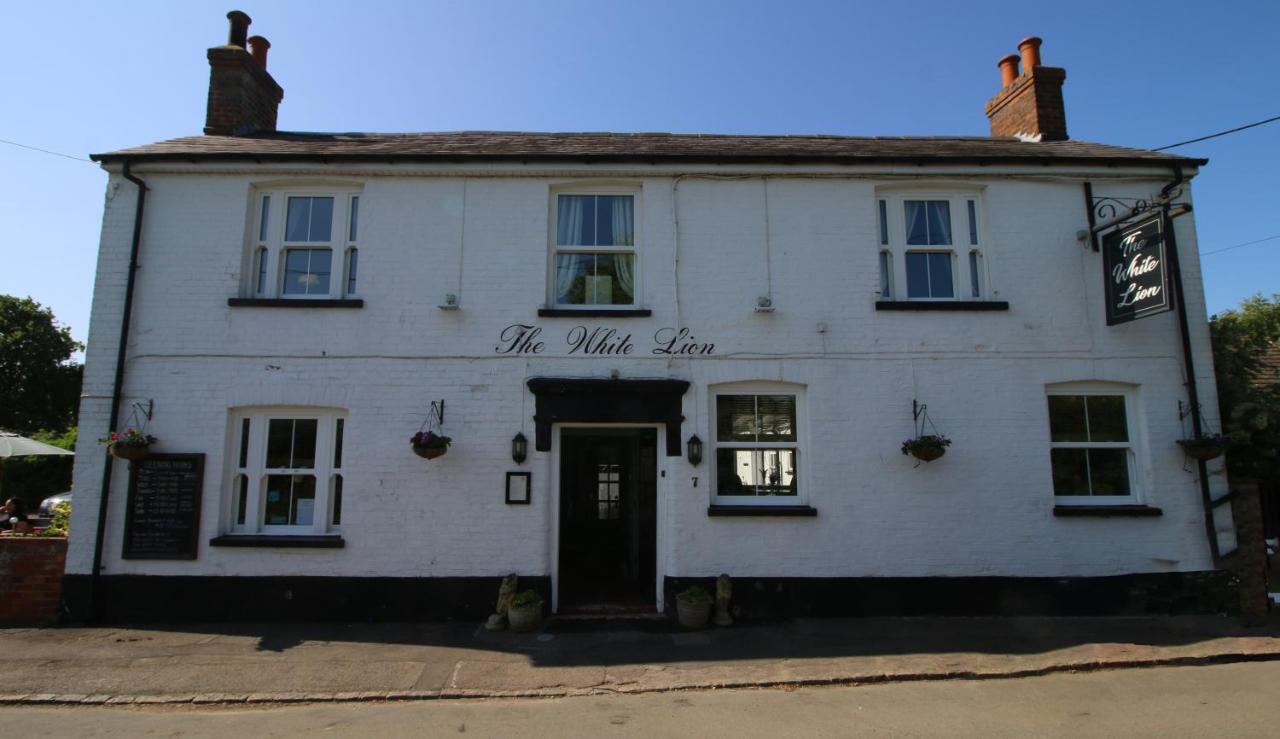 The White Lion At Wicken Acomodação com café da manhã Milton Keynes Exterior foto